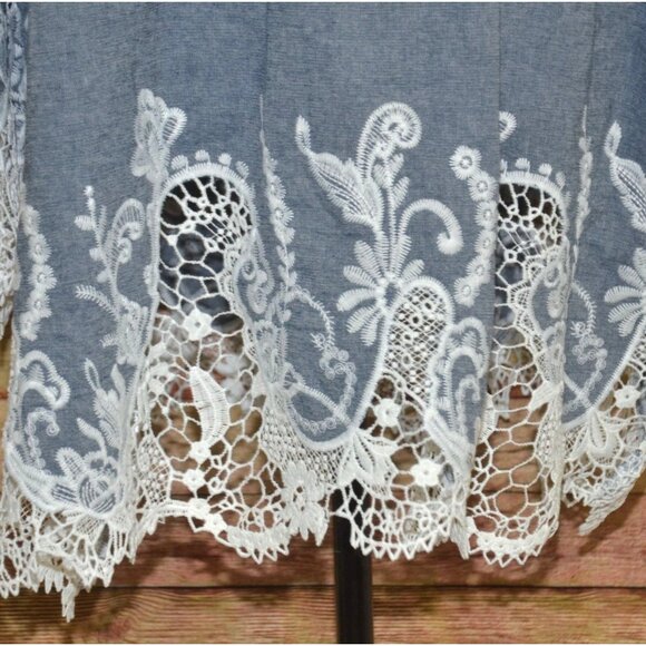 Roaman's Chambray Boho Long Bell Sleeve Pullover Lace Trim Tunic Blouse Size 22W - Picture 9 of 12